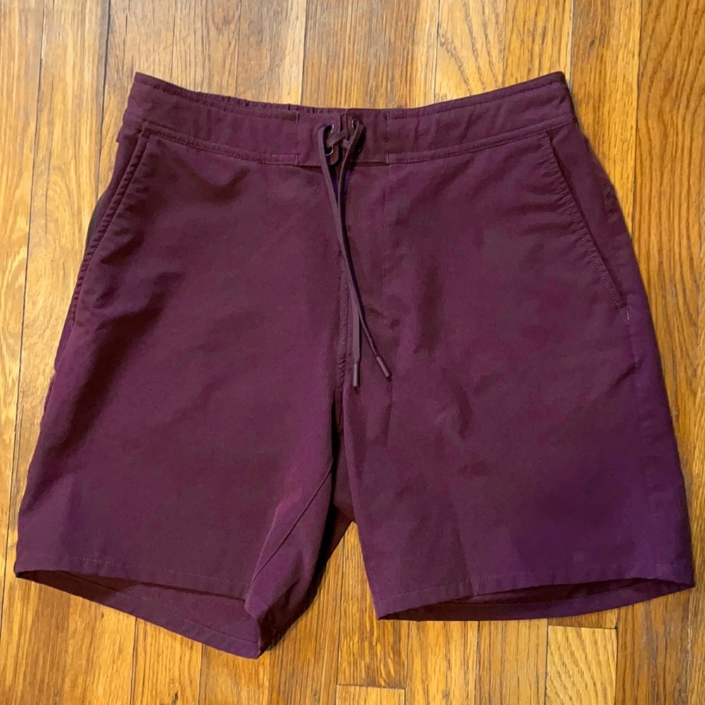 Reigning Champ 7” foundation shorts. No liner.